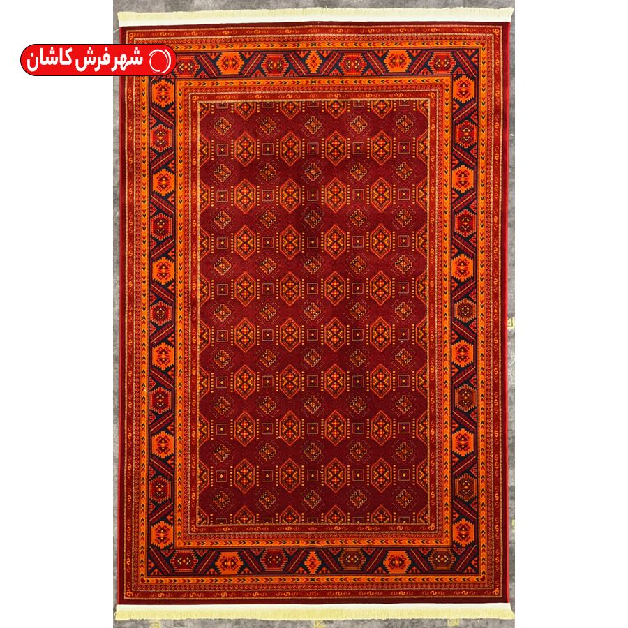 قالیچه طرح سنتی زمینه لاکی 700 شانه