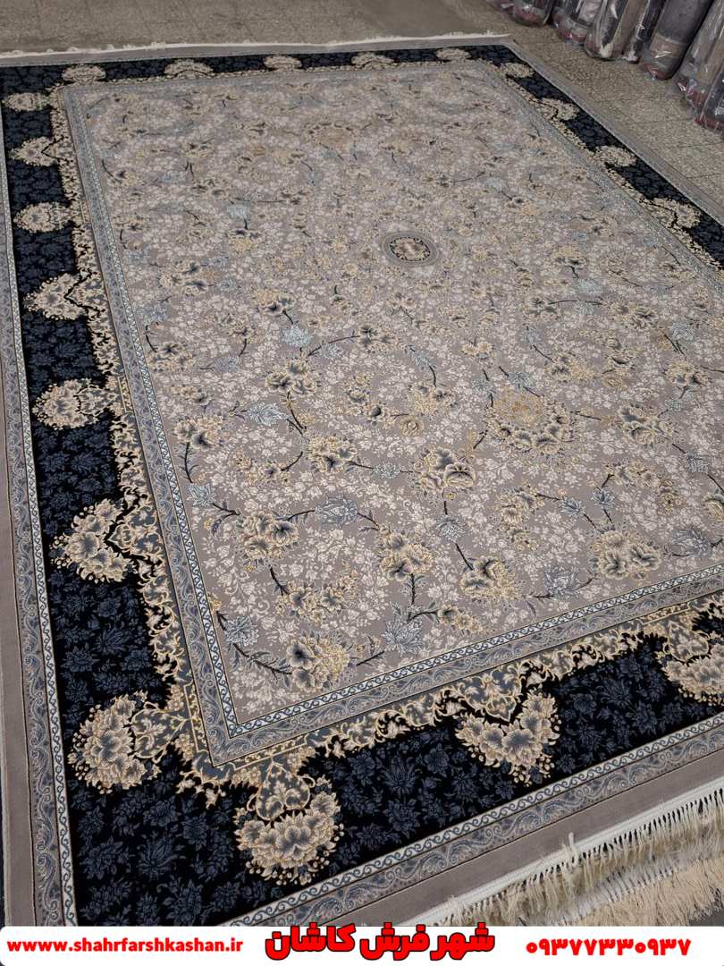 نقشه گندم فیلی فرش حاشیه سرمه ای 700 شانه طلاکوب